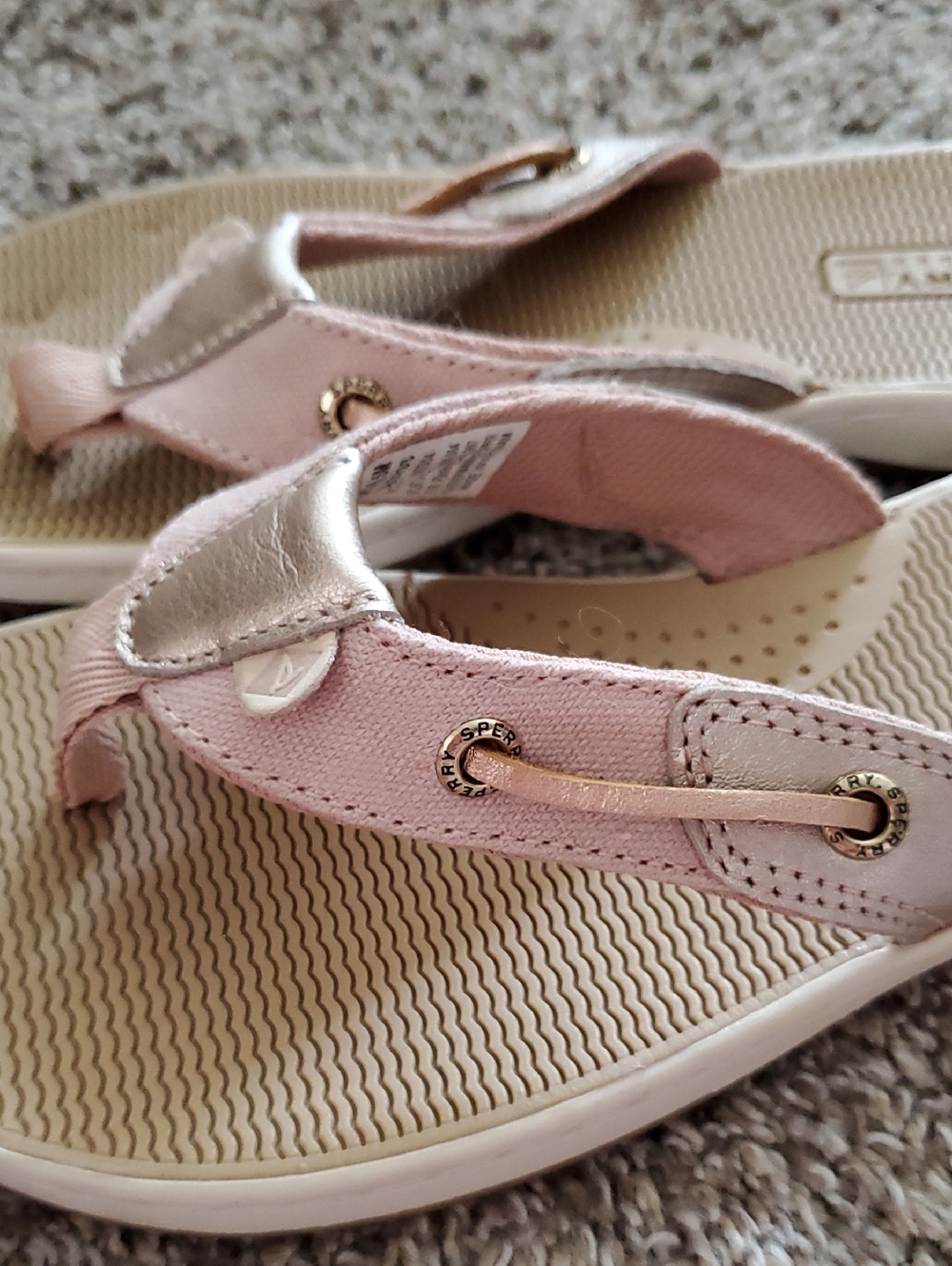 Thong Sandals - Picture 7 of 7